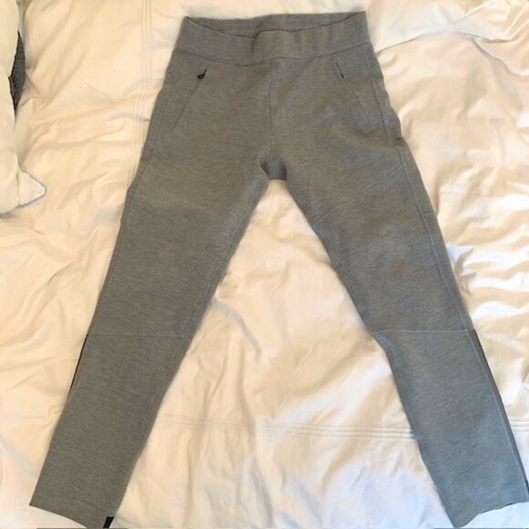 Fantastic condition, high quality, luxury sweatpants from...